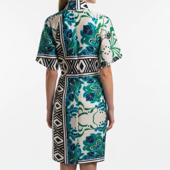 Vibrant Vintage Midi Dress in Blue and Green Paisley with a P-Bow - Picture 3 of 6